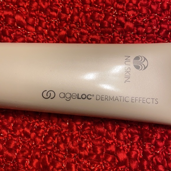 Contour Cream - Picture 2 of 3